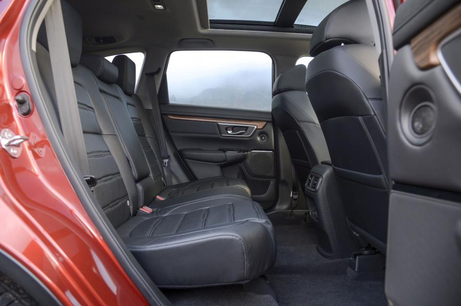 Интерьер Honda CR-V 2017 года  (ZA) (фото 5 из 23)